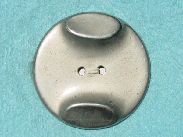 Pattern #26933 - 2-Hole Button w/ TWO BULGES